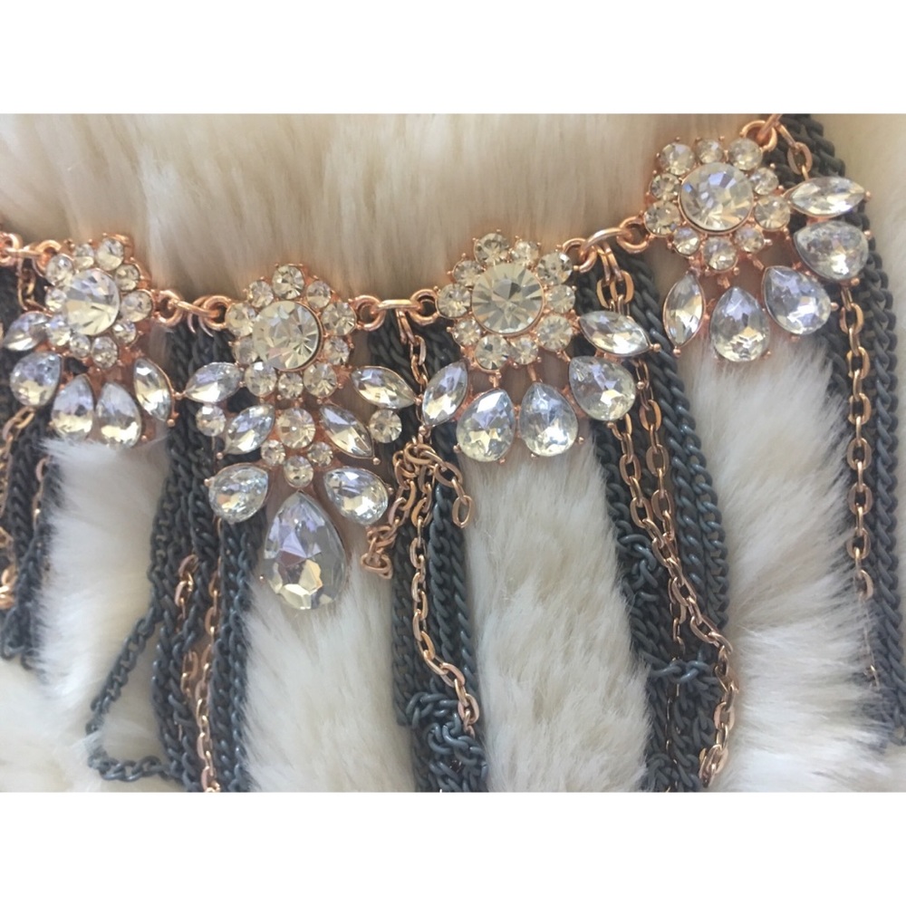 NWOT Fashion Necklace